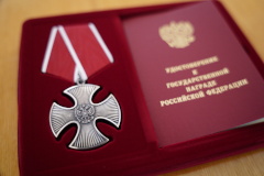Семьям погибших участников восстановления новых регионов вручены государственные награды