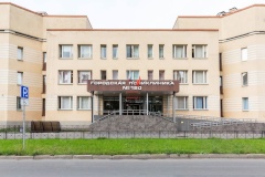В Красногвардейском районе продолжается капитальный ремонт поликлиники №120