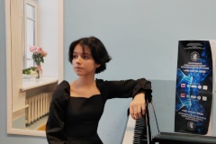 Ученица детской музыкальной школы Кронштадта Алина Алмазова - Лауреат III степени XIV Международного конкурса исполнителей духовной музыки «РЕ-ЛИГО 2023»
