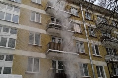 В Выборгском районе продолжается уборка снега