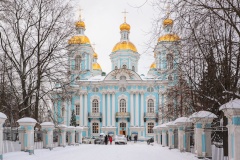 Губернатор посетил Крещенское богослужение в Николо-Богоявленском морском соборе