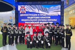 Достижения педагогов и обучающихся кадетских классов школы № 145 Калининского района представили на выставке ВДНХ в Москве