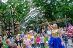 Новая детская площадка на проспекте Тореза, д.38, корп.6.