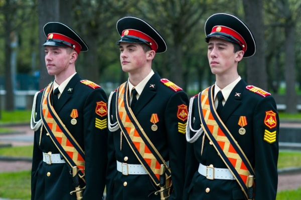 Лучший почетный караул - в Петродворцовом районе