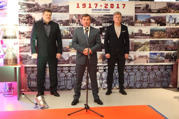 В Невском районе отпраздновали "День хоккея"