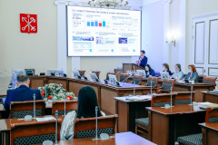 Более 58% петербуржцев трудятся в секторе малого и среднего бизнеса