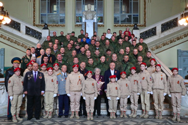 Церемония торжественных проводов петербуржцев, заключивших контракт с Министерством обороны РФ