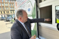 Во всех районах Петербурга начали работу экопункты