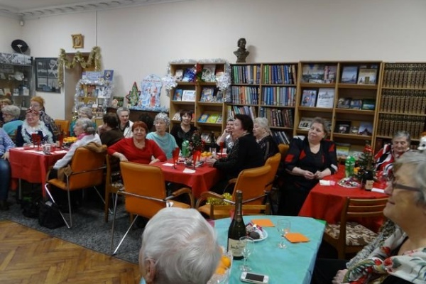 В библиотеке № 3 имени О. Ф. Берггольц прошел «Здравствуй праздник новогодний!» 