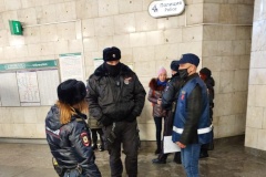 В общественном транспорте Невского района проверили соблюдение «масочного» режима