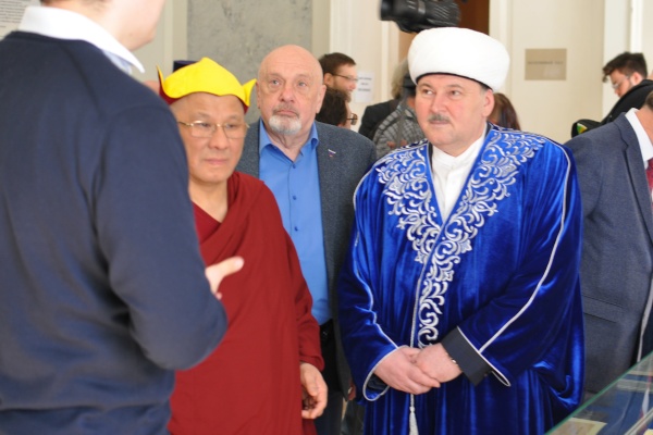 Представители Общественной палаты Санкт‑Петербурга обсудили особую роль духовенства во время Великой Отечественной войны