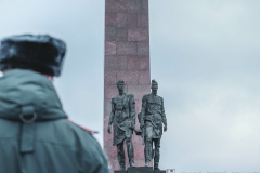 На площади Победы прошла торжественно-траурная церемония возложения цветов к Монументу героическим защитникам Ленинграда