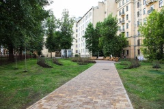 В Центральном районе открыли обновленный сквер