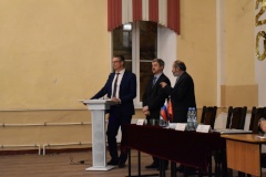 Быть или не быть застройке сквера в Кузнечном