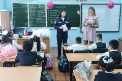 Инструкторы ПСО Центрального района провели уроки безопасности в школах