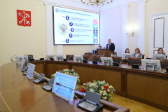 Петербург увеличивает финансирование по региональным проектам
