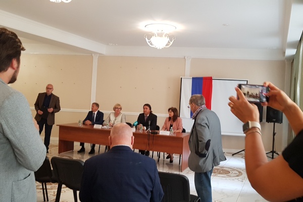 Пресс-конференция, посвященная Открытому турниру Красносельского района по футболу среди детских команд на призы мастера спорта СССР, двукратного чемпиона России Дмитрия Радченко