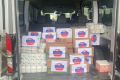 МФЦ Петербурга передали гуманитарную помощь Мариуполю