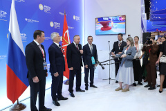 Александр Беглов: На ПМЭФ-2026 Петербург заключил партнёрские соглашения с Московской, Ульяновской, Архангельской областями и Краснодарским краем