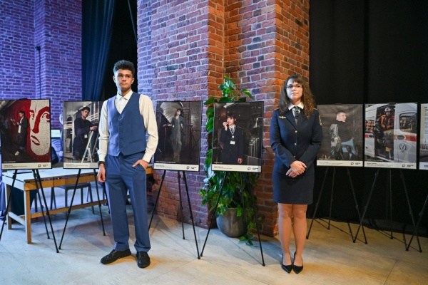 В Санкт‑Петербурге открылась выставка «На линии стиля»