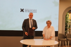 Комитет по экономической политике и библиотека им. Маяковского подписали соглашение о сотрудничестве