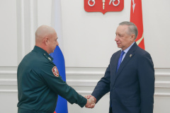 Александр Беглов встретился с новым командующим Северо-Западным округом войск Росгвардии