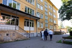 Глава администрации Петродворцового района проинспектировал ремонт объектов культуры