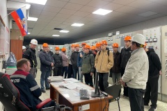 Более 400 петербургских школьников познакомились с работой энергетиков в рамках РЭН-2025