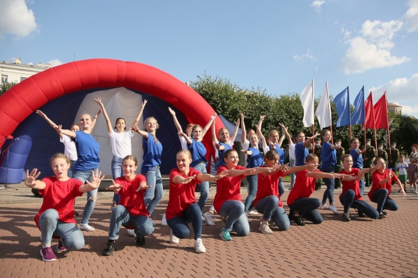День флага в Калининском районе