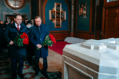 Делегация Республики Беларусь возложила цветы к могиле Петра Первого