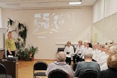 В социально-досуговом отделении граждан пожилого возраста №2 Комплексного центра социального обслуживания населения состоялось трогательное мероприятие под названием «Голос памяти», посвященное Дню памяти и скорби.