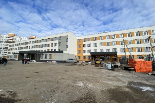Строительству школы в Выборгском районе на Тихоокеанской улице придали ускорение