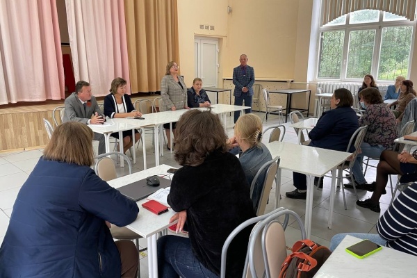 В школе № 544 новый директор