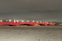 Троицкий мост подсветят красным в честь наступающего Китайского Нового года