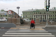 Семёновский мост оборудовали пандусами для маломобильных людей