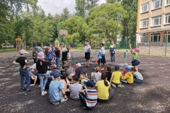 Госавтоинспекторы Калининского района рассказали детям о безопасности на дороге