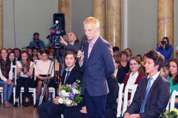 20 июня - Вице-премьер Ольга Голодец встретилась с петербургскими выпускниками