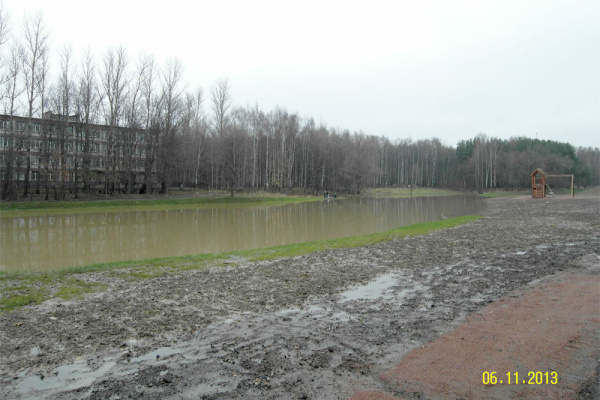 80 тонн мусора достали со дна реки Лапка 