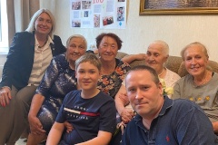 Жительницу Невского района поздравили со 100-летним юбилеем