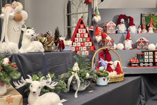 В Ботаническом саду открылась традиционная Рождественская ярмарка