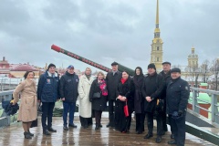 Выстрел пушки Петропавловской крепости прозвучал в честь 190-летия Гидрометеорологической службы России