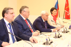 ПМЭФ-2017: Санкт‑Петербург, ОАО «Кировский завод» и АО «Петербургский тракторный завод» заключили соглашение о намерениях 