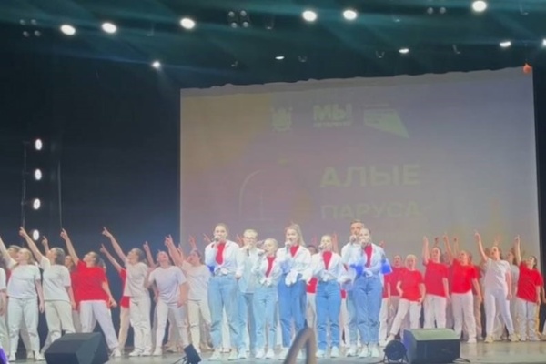 Студенческий театр «ВАМ» и вокальная студия «N-studio»: «Не опускай рук! Не закрывай глаз!»