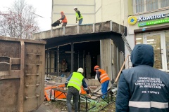 В Выборгском районе проводятся мероприятия по освобождению незаконно занятого земельного участка, используемого под размещение торгового павильона