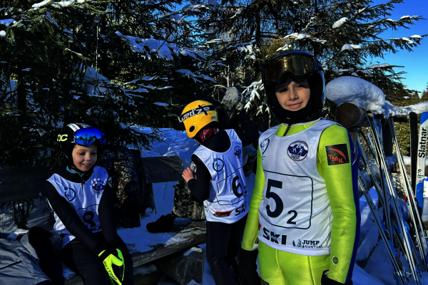 Юкки. Трамплин К-25. День, когда особенно чувствуется — растёт сильная смена