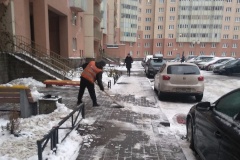 Зимняя уборка в Московском районе продолжилась