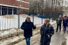 Заместитель главы Арина Артемова проверила качество уборки территории района