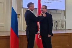 Директору Жилищного агентства Курортного района присвоено звание "Заслуженный работник Жилищно-коммунального хозяйства Санкт‑Петербурга"