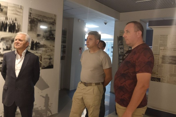 Петербург и Севастополь обменялись опытом