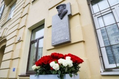 В Центральном районе открылась мемориальная доска Юрию Андреевичу Морозову